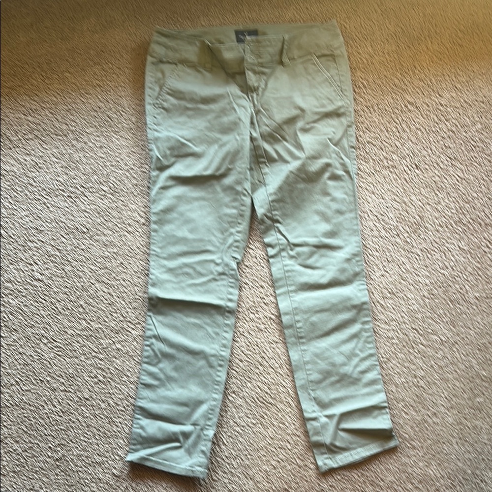 American Eagle Skinny Pant